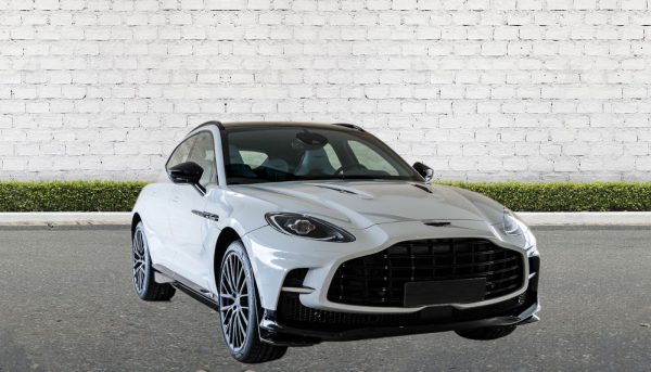 2023 Aston Martin DBX 707 Apex Grey Sportpaket